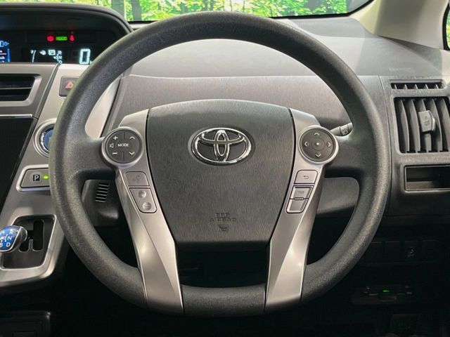 TOYOTA PRIUS ALPHA 2015 Image 31
