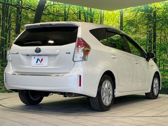 TOYOTA PRIUS ALPHA 2015 Image 31