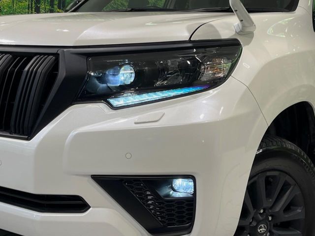 TOYOTA LANDCRUISER PRADO 2023 Image 31