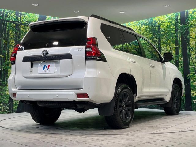 TOYOTA LANDCRUISER PRADO 2023 Image 31