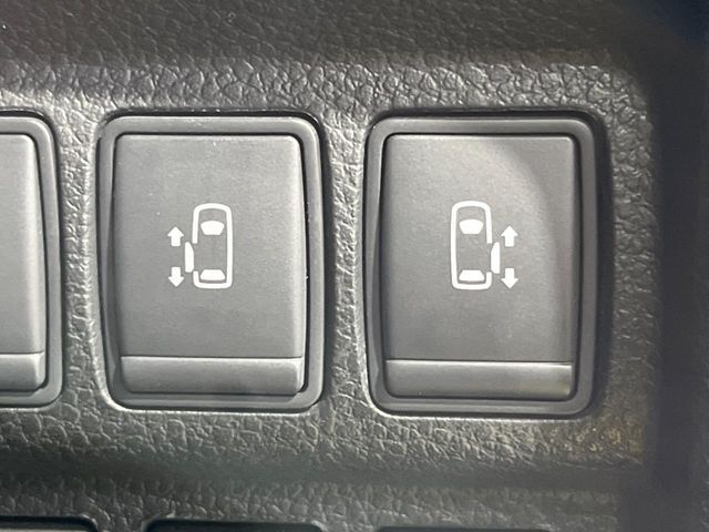 NISSAN ELGRAND 2019 Image 31