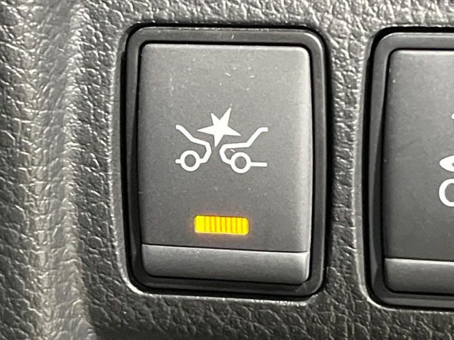 NISSAN ELGRAND 2019 Image 31