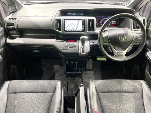 HONDA STEPWAGON SPADA 2013 Image 31