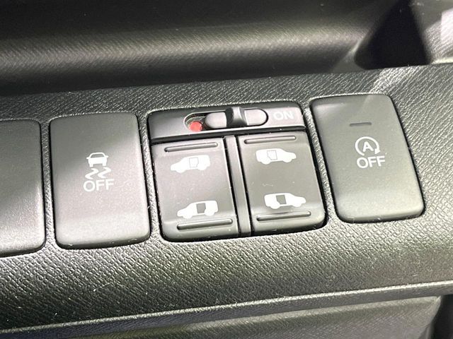 HONDA STEPWAGON SPADA 2013 Image 31