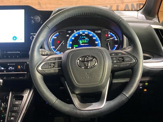 TOYOTA VOXY HYBRID 2024 Image 31