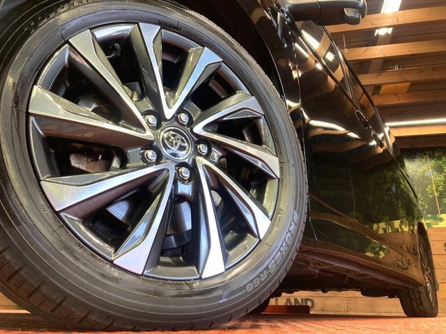 TOYOTA VOXY HYBRID 2024 Image 31