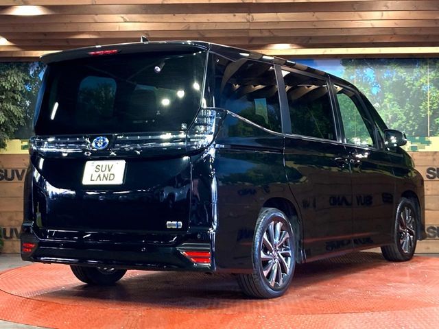 TOYOTA VOXY HYBRID 2024 Image 31