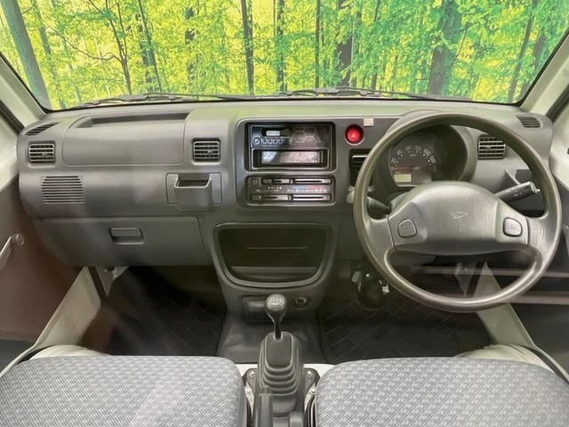 DAIHATSU HIJET TRUCK 4WD 2012 Image 31