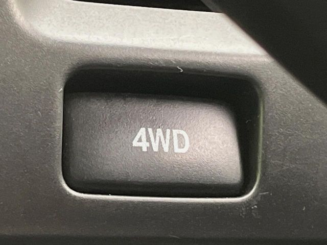 DAIHATSU HIJET TRUCK 4WD 2012 Image 31