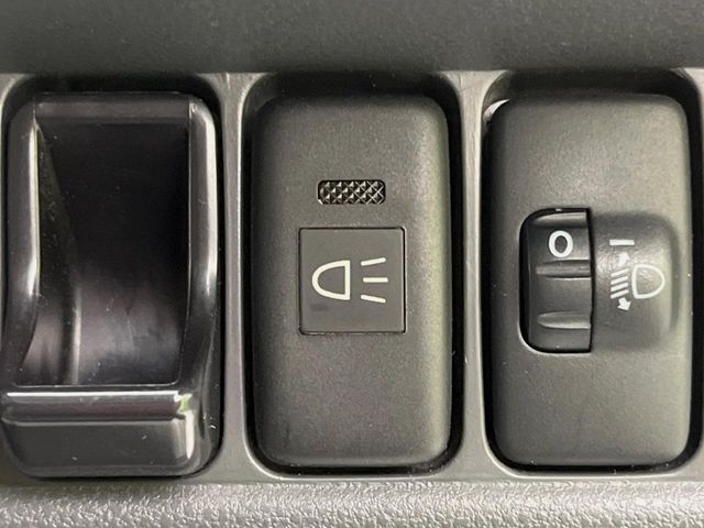 DAIHATSU HIJET TRUCK 4WD 2012 Image 31