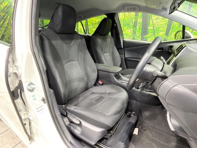 TOYOTA PRIUS 2017 Image 31