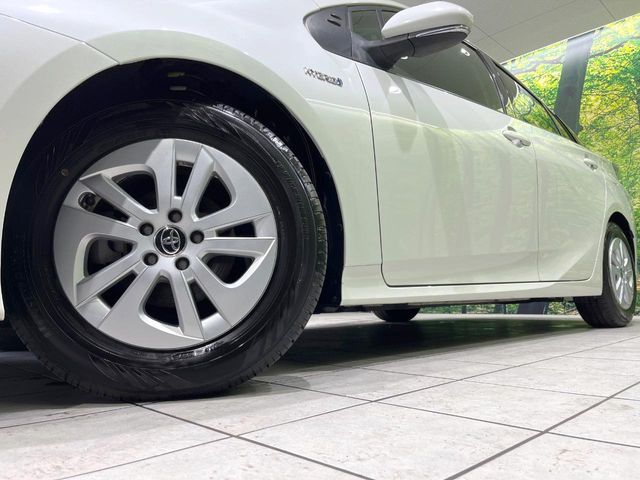 TOYOTA PRIUS 2017 Image 31