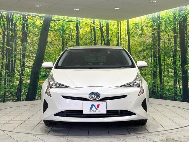 TOYOTA PRIUS 2017 Image 31