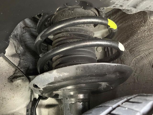 TOYOTA PRIUS 2017 Image 31