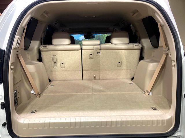 TOYOTA LANDCRUISER PRADO 2023 Image 31