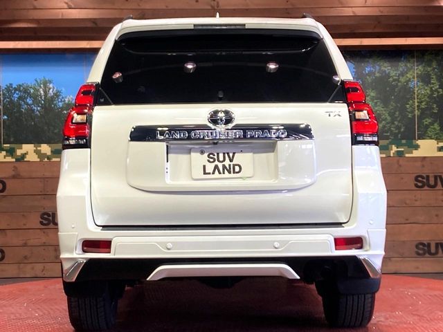 TOYOTA LANDCRUISER PRADO 2023 Image 31