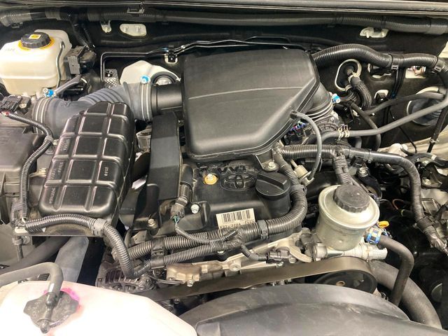 TOYOTA LANDCRUISER PRADO 2023 Image 31