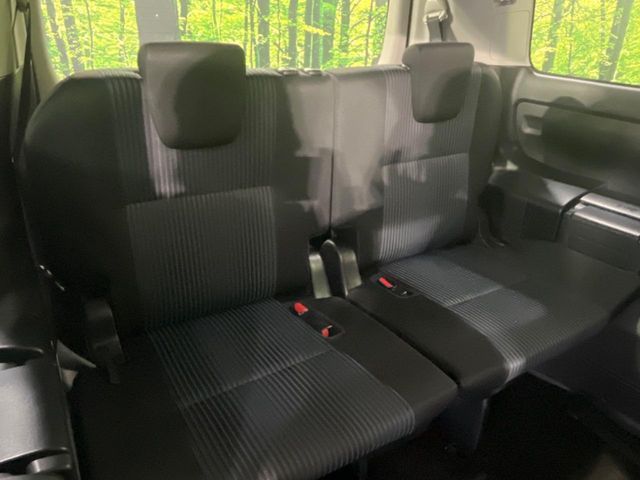 TOYOTA VOXY 4WD 2015 Image 31