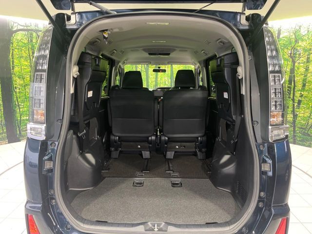 TOYOTA VOXY 4WD 2015 Image 31