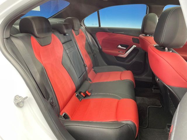 MERCEDES BENZ MERCEDES AMG ACLASS 2020 Image 31