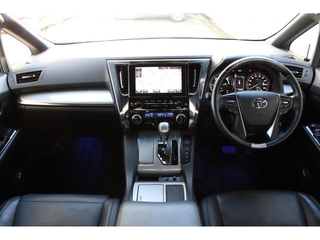 TOYOTA ALPHARD HYBRID 4WD 2019 Image 31