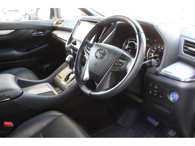 TOYOTA ALPHARD HYBRID 4WD 2019 Image 31