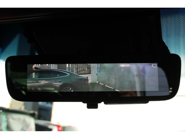 TOYOTA ALPHARD HYBRID 4WD 2019 Image 31