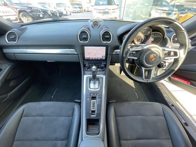 PORSCHE 718BOXSTER 2017 Image 31