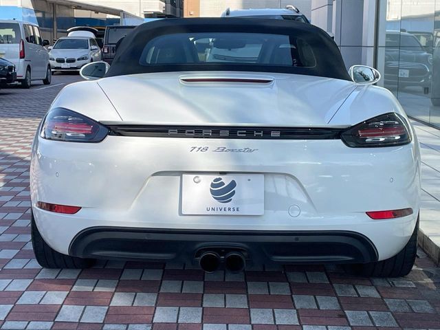 PORSCHE 718BOXSTER 2017 Image 31