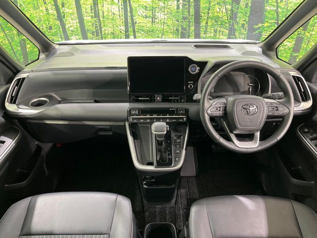 TOYOTA NOAH 2023 Image 31