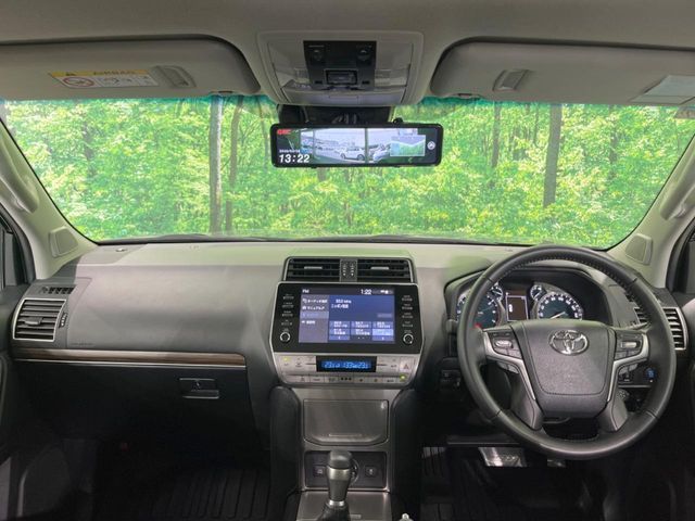 TOYOTA LANDCRUISER PRADO 2023 Image 31