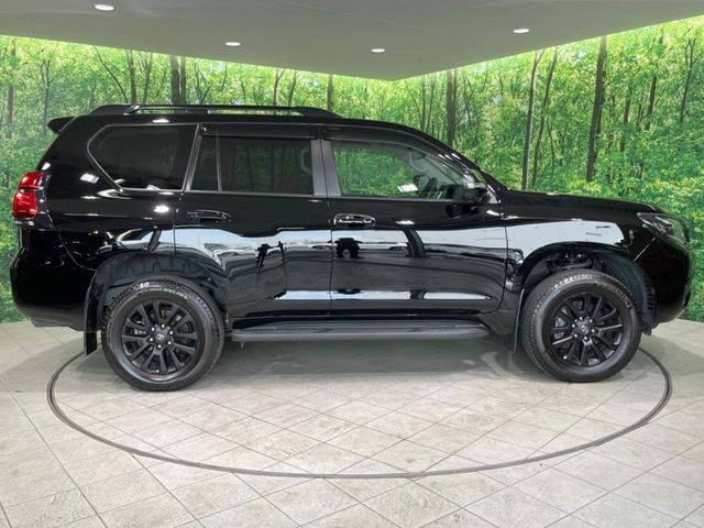 TOYOTA LANDCRUISER PRADO 2023 Image 31