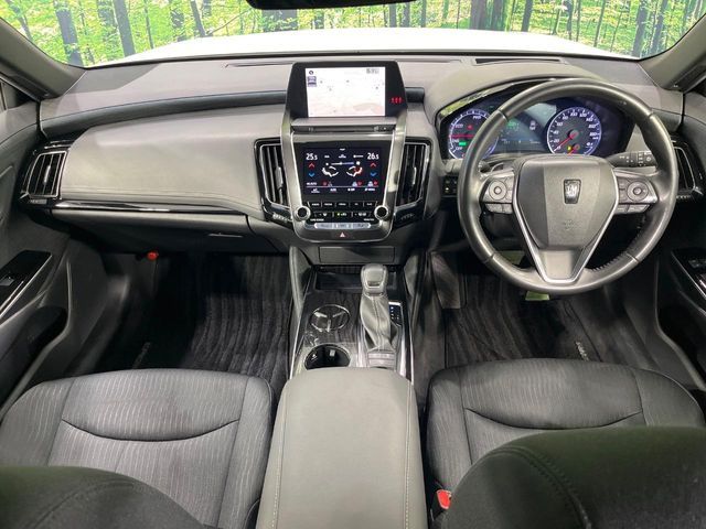 TOYOTA CROWN SEDAN HYBRID 2018 Image 31