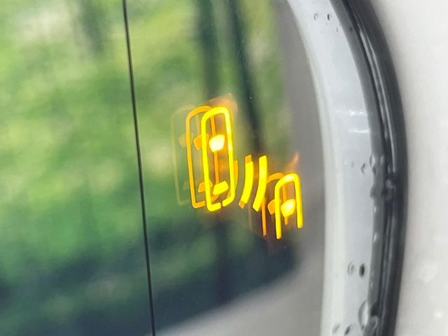 TOYOTA CROWN SEDAN HYBRID 2018 Image 31