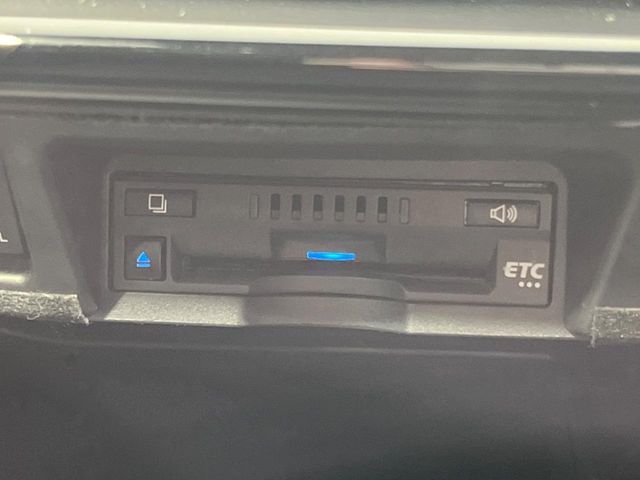 TOYOTA CROWN SEDAN HYBRID 2018 Image 31