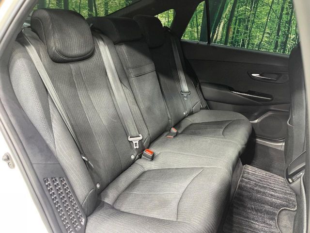 TOYOTA CROWN SEDAN HYBRID 2018 Image 31