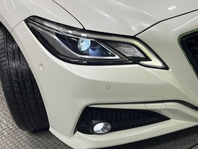 TOYOTA CROWN SEDAN HYBRID 2018 Image 31