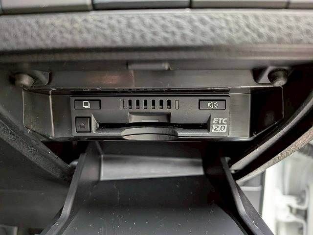 TOYOTA CAMRY HYBRID 2021 Image 31