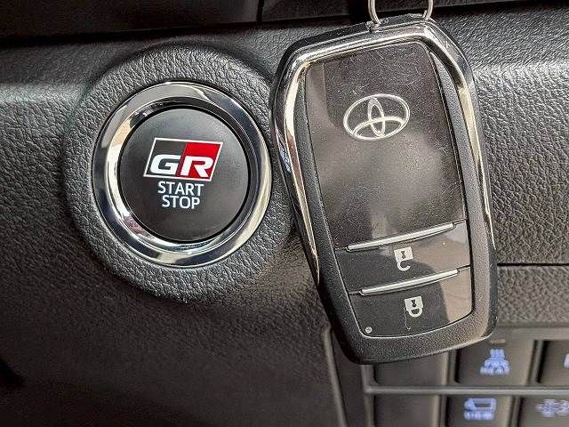 TOYOTA HILUX 4WD 2023 Image 31