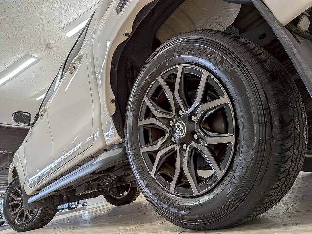 TOYOTA HILUX 4WD 2023 Image 31