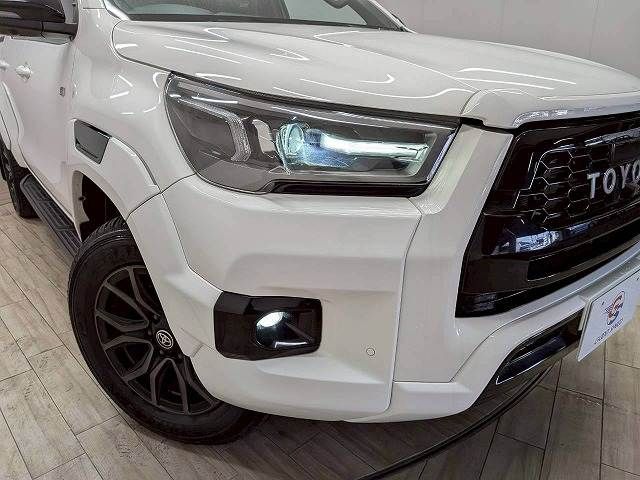TOYOTA HILUX 4WD 2023 Image 31