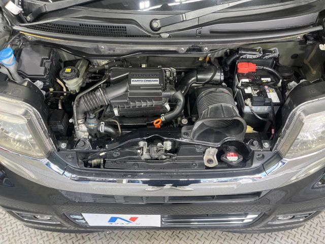 HONDA N BOX CUSTOM 2016 Image 31