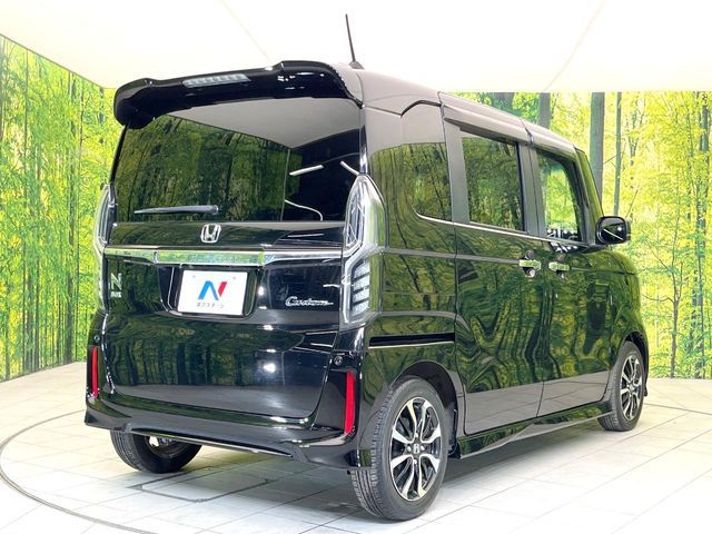 HONDA N BOX CUSTOM 2020 Image 31