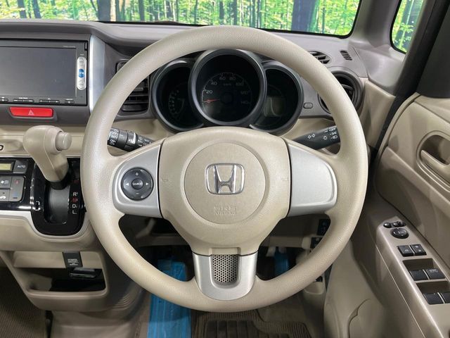 HONDA N BOX 2014 Image 31