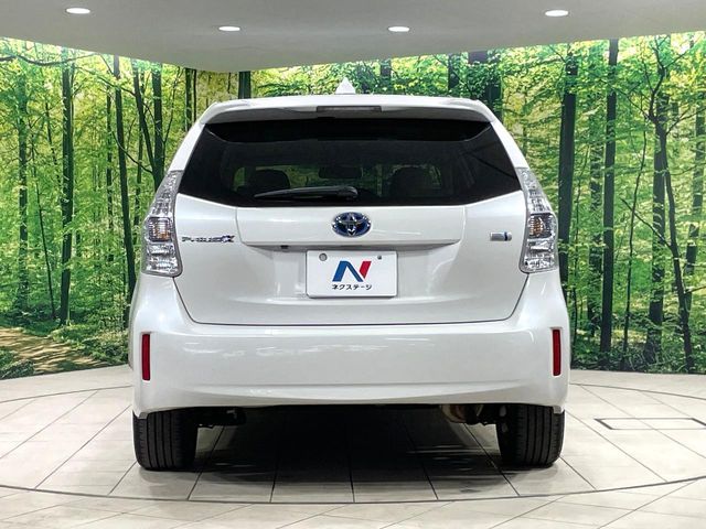 TOYOTA PRIUS ALPHA 2013 Image 31