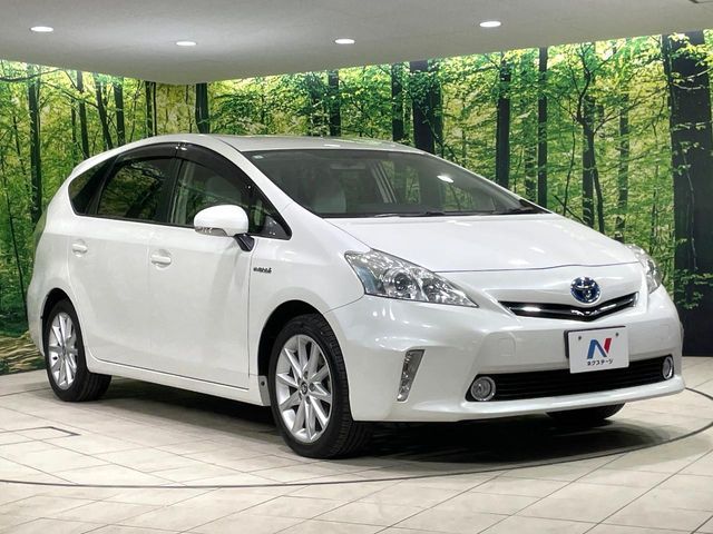 TOYOTA PRIUS ALPHA 2013 Image 31