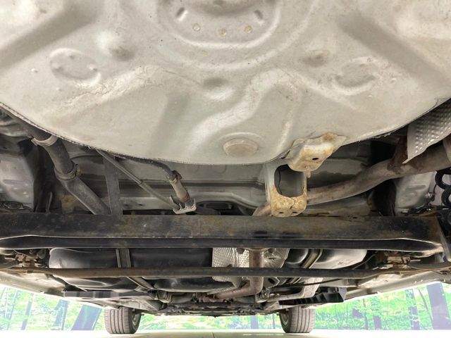 TOYOTA PRIUS ALPHA 2013 Image 31