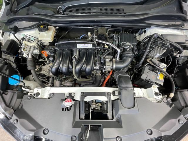 HONDA VEZEL HYBRID 2015 Image 31