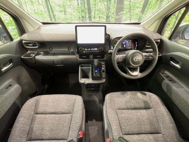 TOYOTA SIENTA HYBRID 2025 Image 31