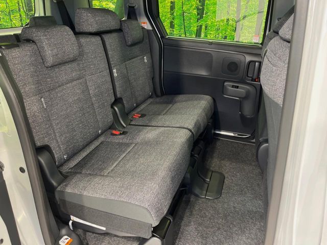 TOYOTA SIENTA HYBRID 2025 Image 31